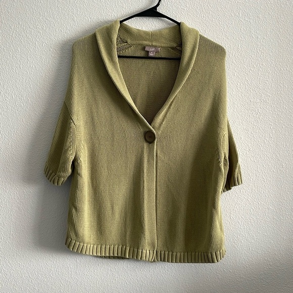 J.Jill  Women Size M Green  Short Sleeve One-Button Knit Sweater Top - Picture 1 of 8
